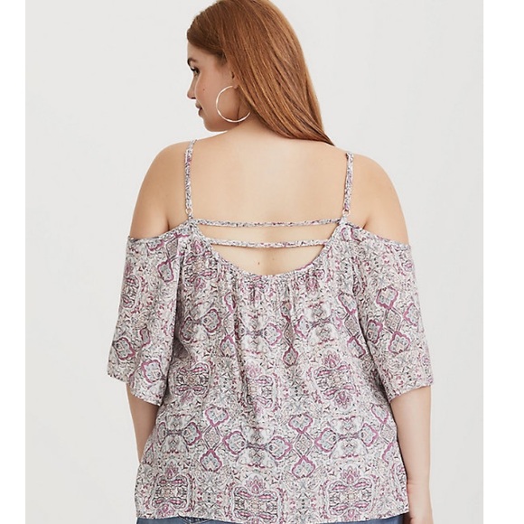 torrid lavender cold shoulder top size 2x women - Picture 3 of 3